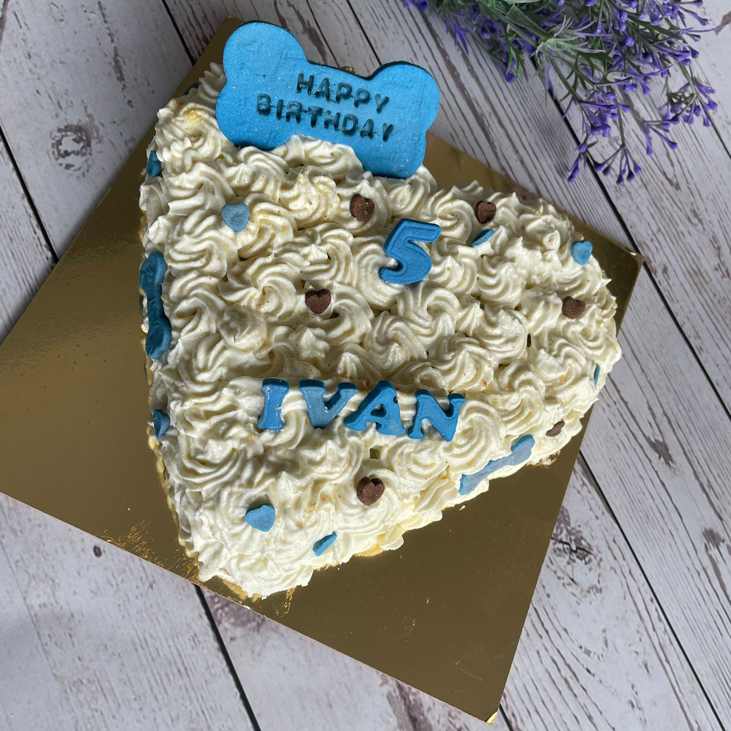 Heart shaped cakes for dogs